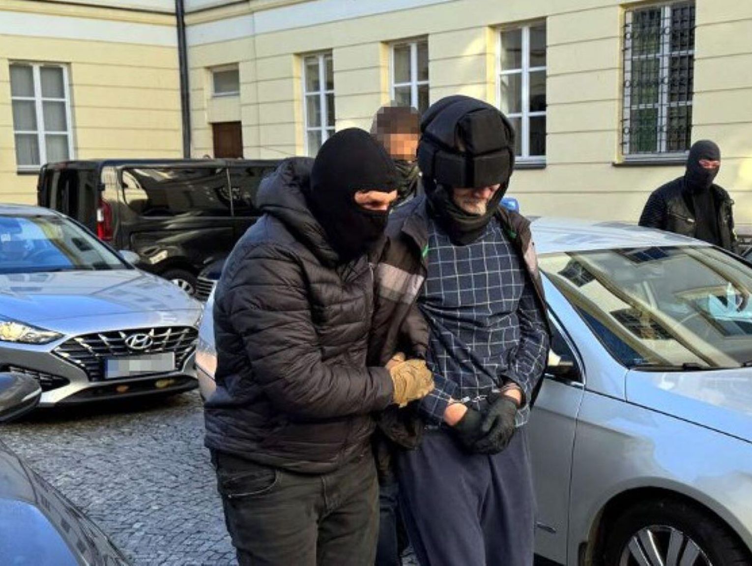 Łosiczanin po ataku na biuro PO usłyszy zarzuty. Wcześniej wysyłał pornografię [WIDEO, ZDJĘCIA]