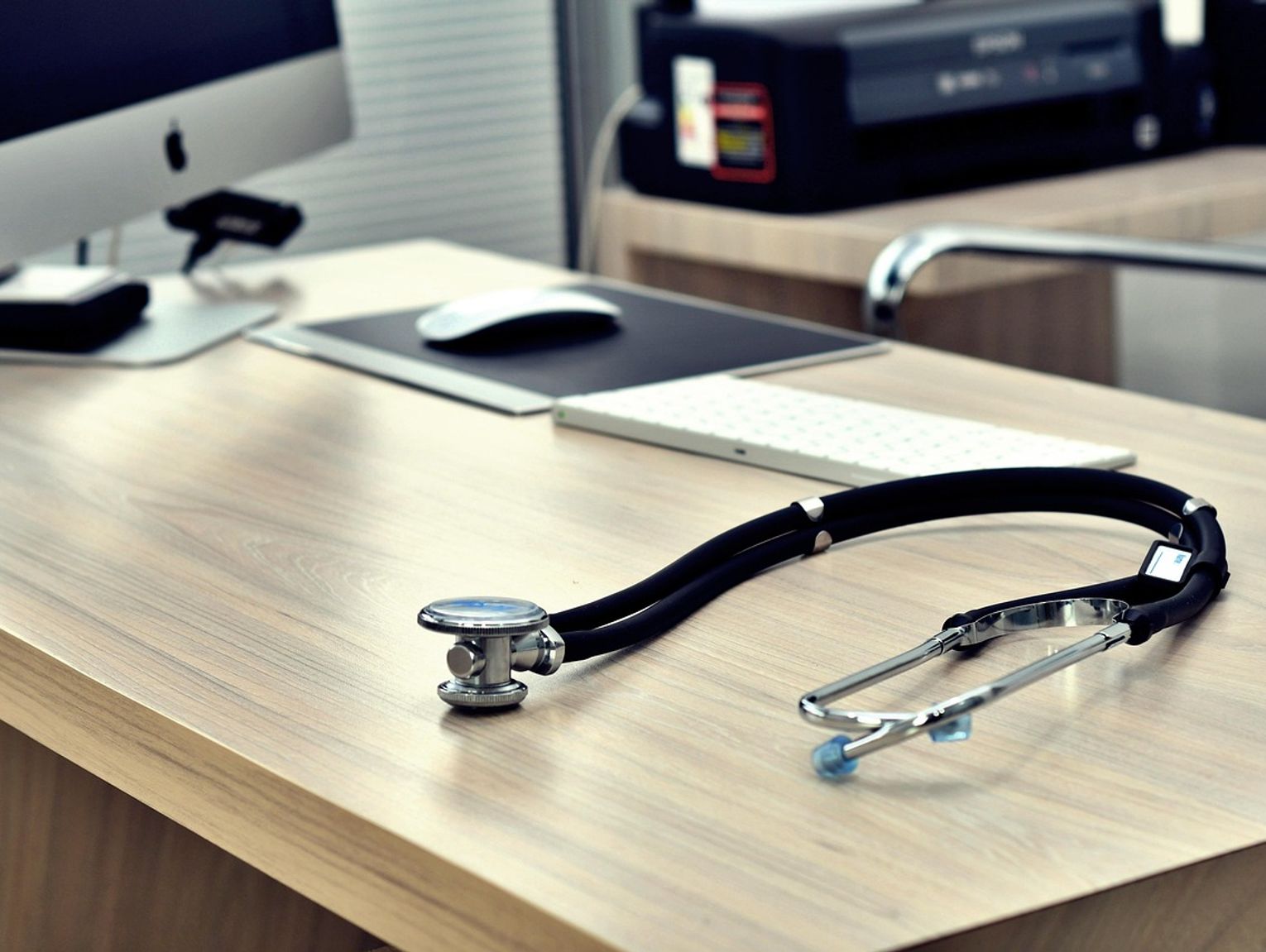 Pielęgniarki będą orzekać o niezdolności do samodzielnej egzystencji. Wiemy od kiedy