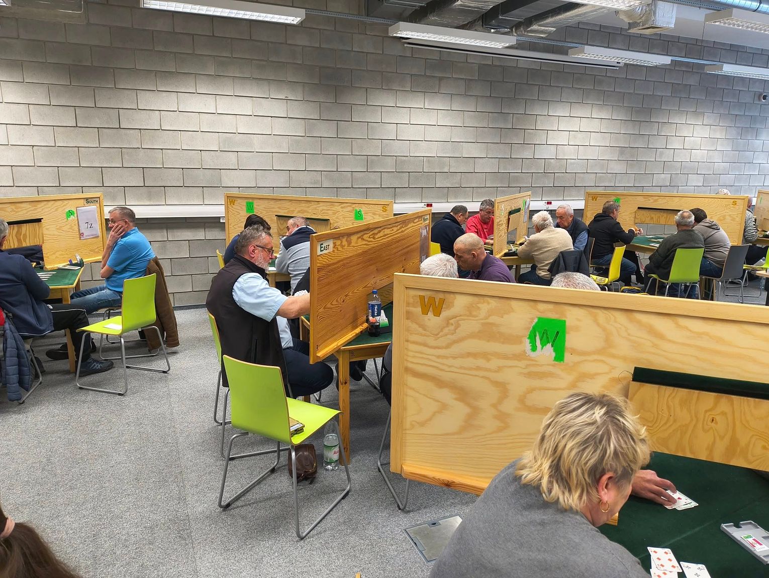 Pierwszy zjazd brydżystów w III lidze.