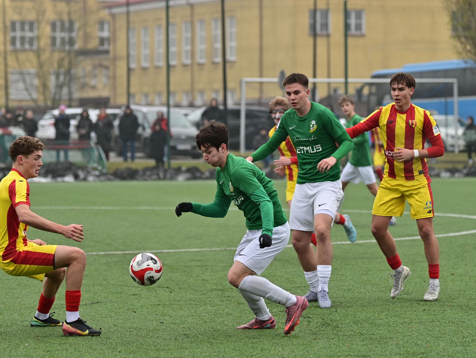 Pogrążeni w doliczonym czasie gry