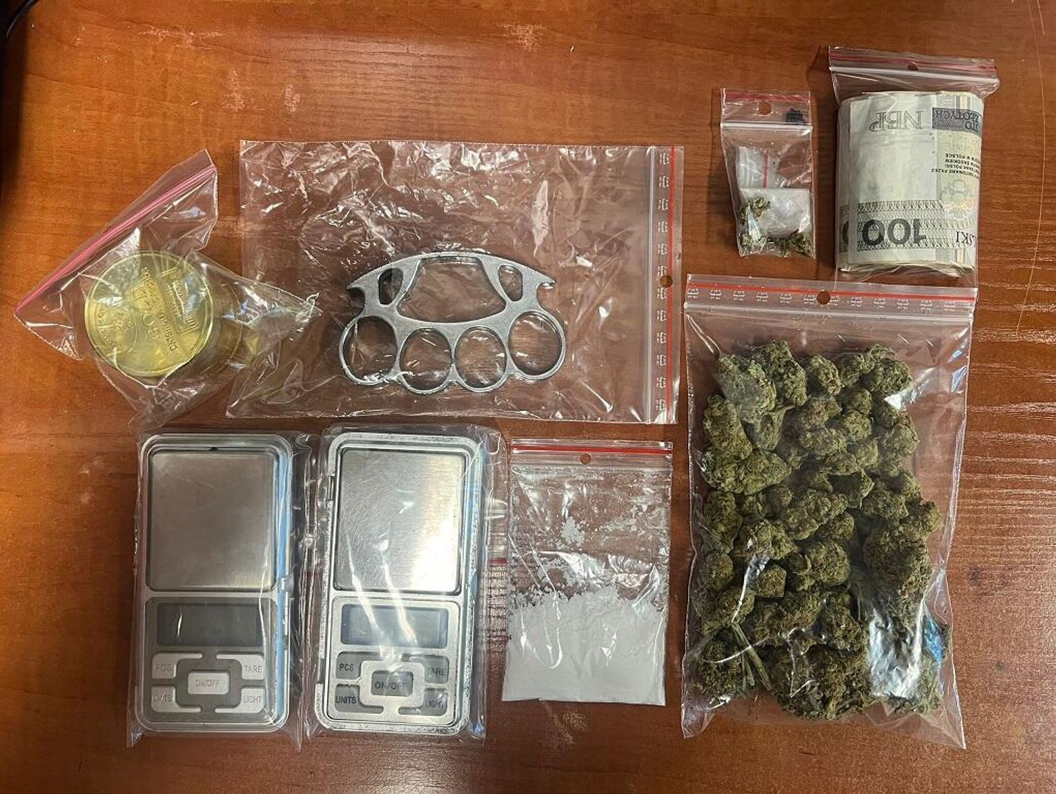 Policjanci namierzyli narkotykową dziuplę