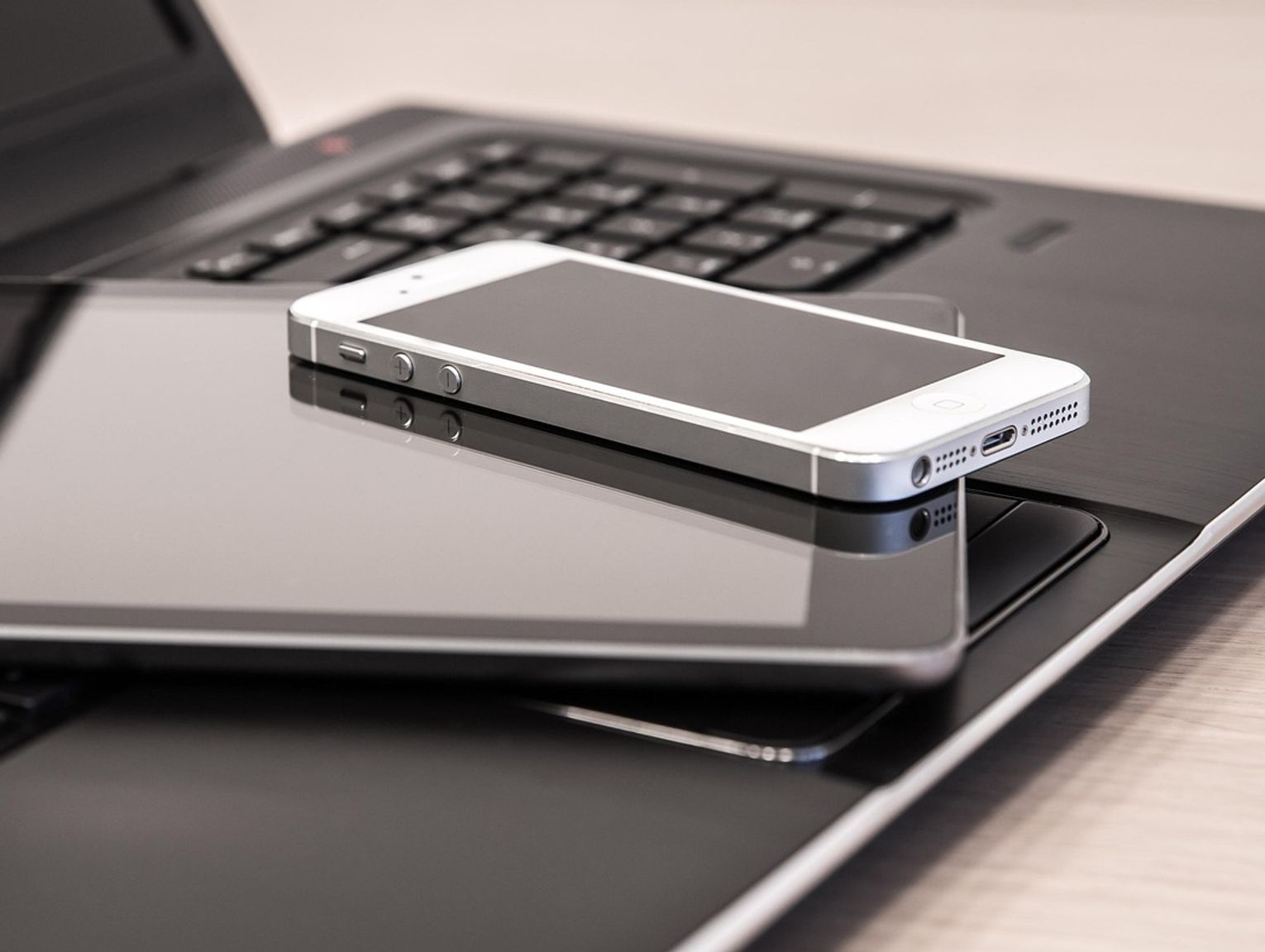 Ponad 30 laptopów i 15 tabletów. Sprzęt powędruje do szkoły