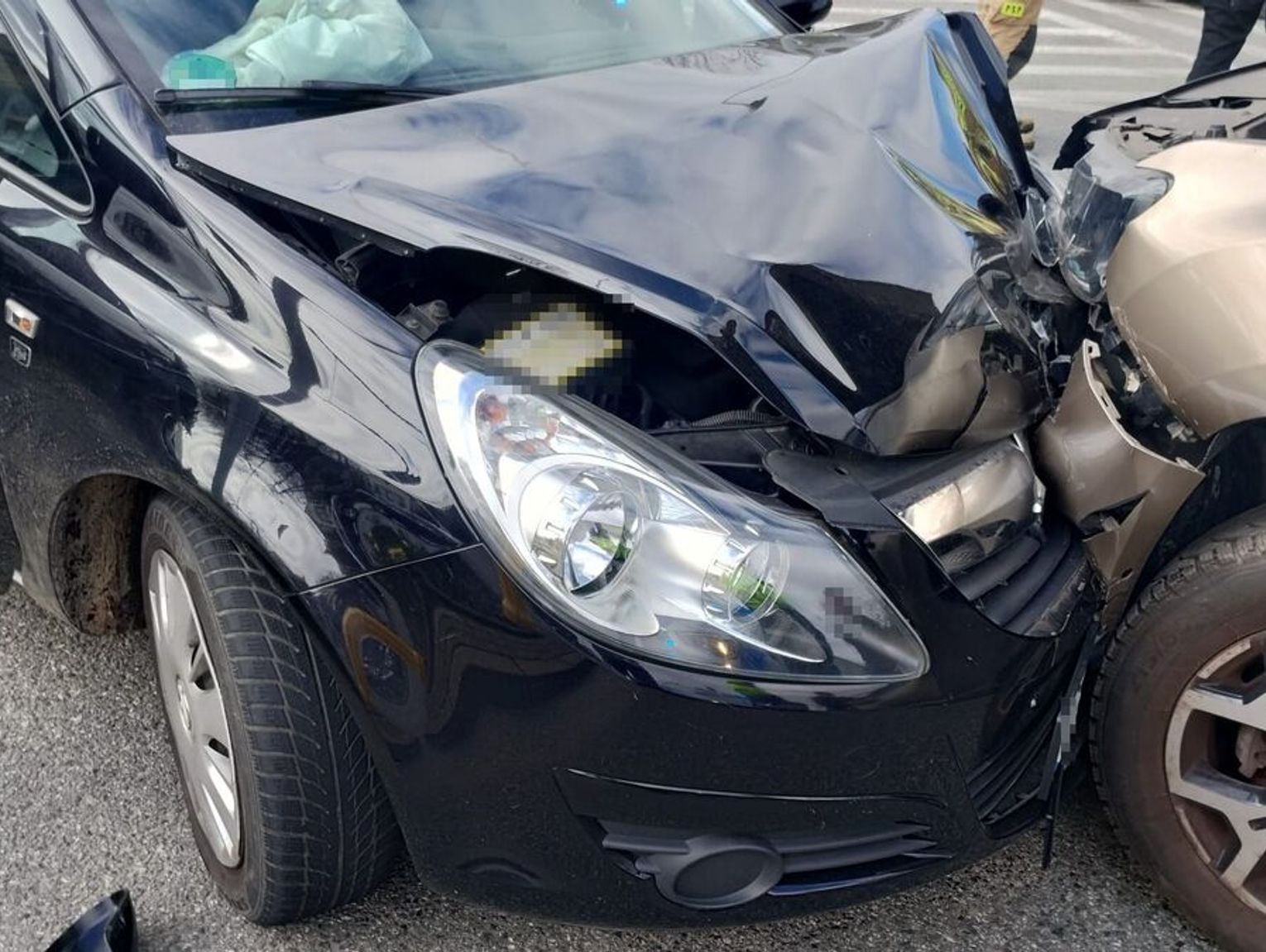 Pościg przez Białą Podlaską. Uciekał skradzionym autem, bez „prawka” i z narkotykami