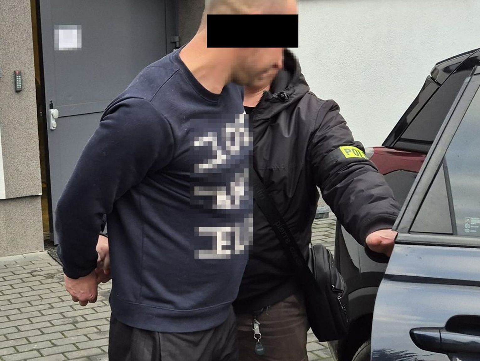 Pow. łukowski. Wymachiwał siekierą i groził sąsiadowi nożem