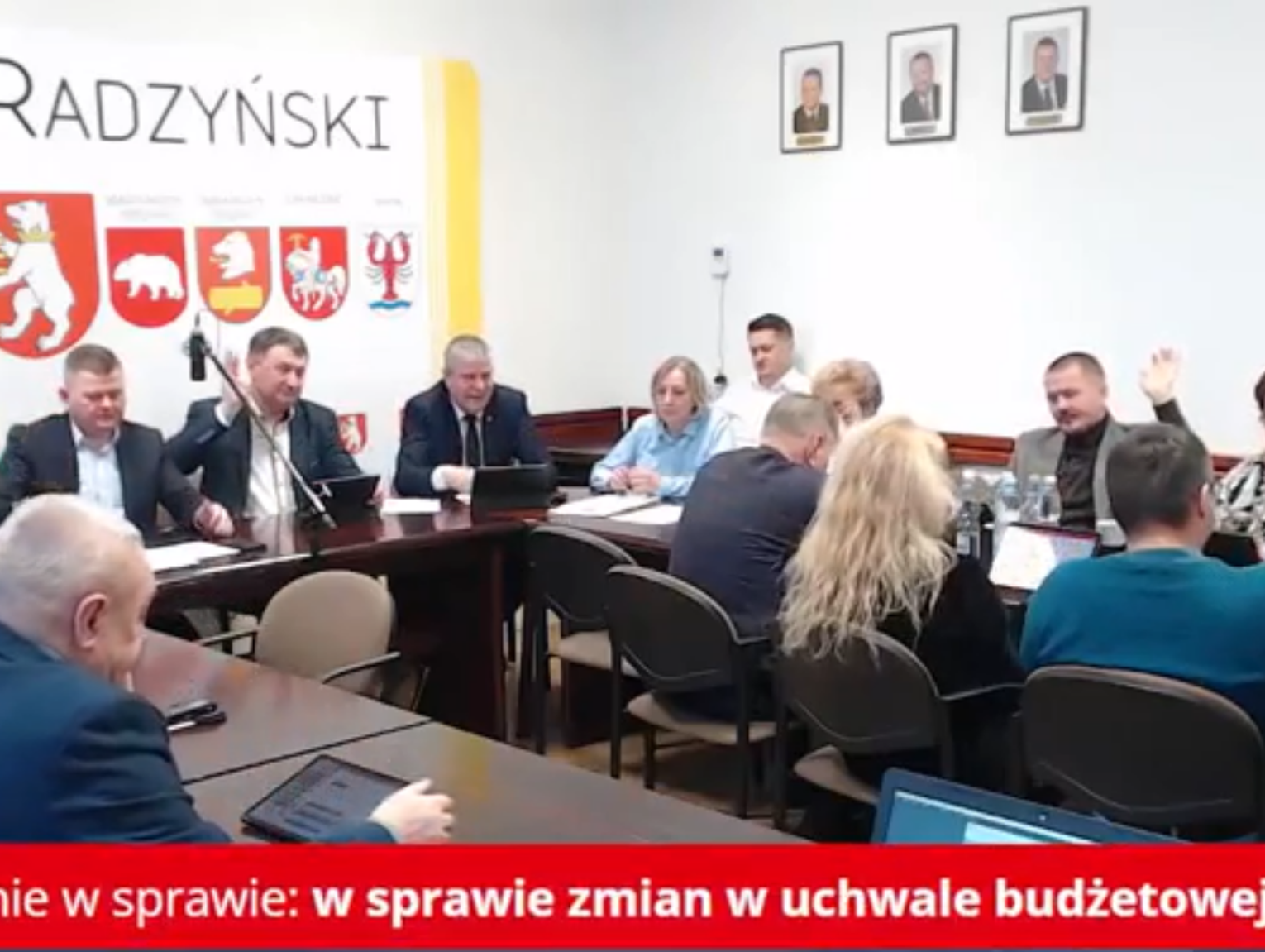 POWIAT RADZYŃSKI: Szybka zmiana budżetu pod drogowe inwestycje