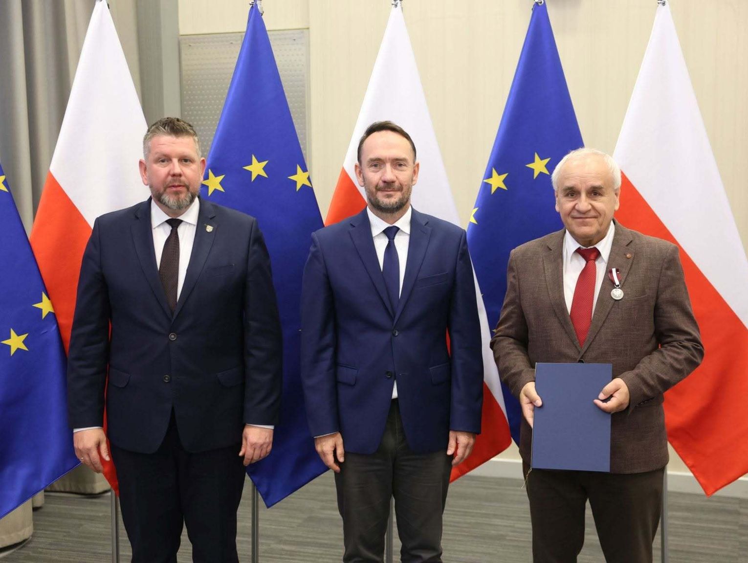 Rossosz. Kazimierz Weremkowicz z honorową odznaką