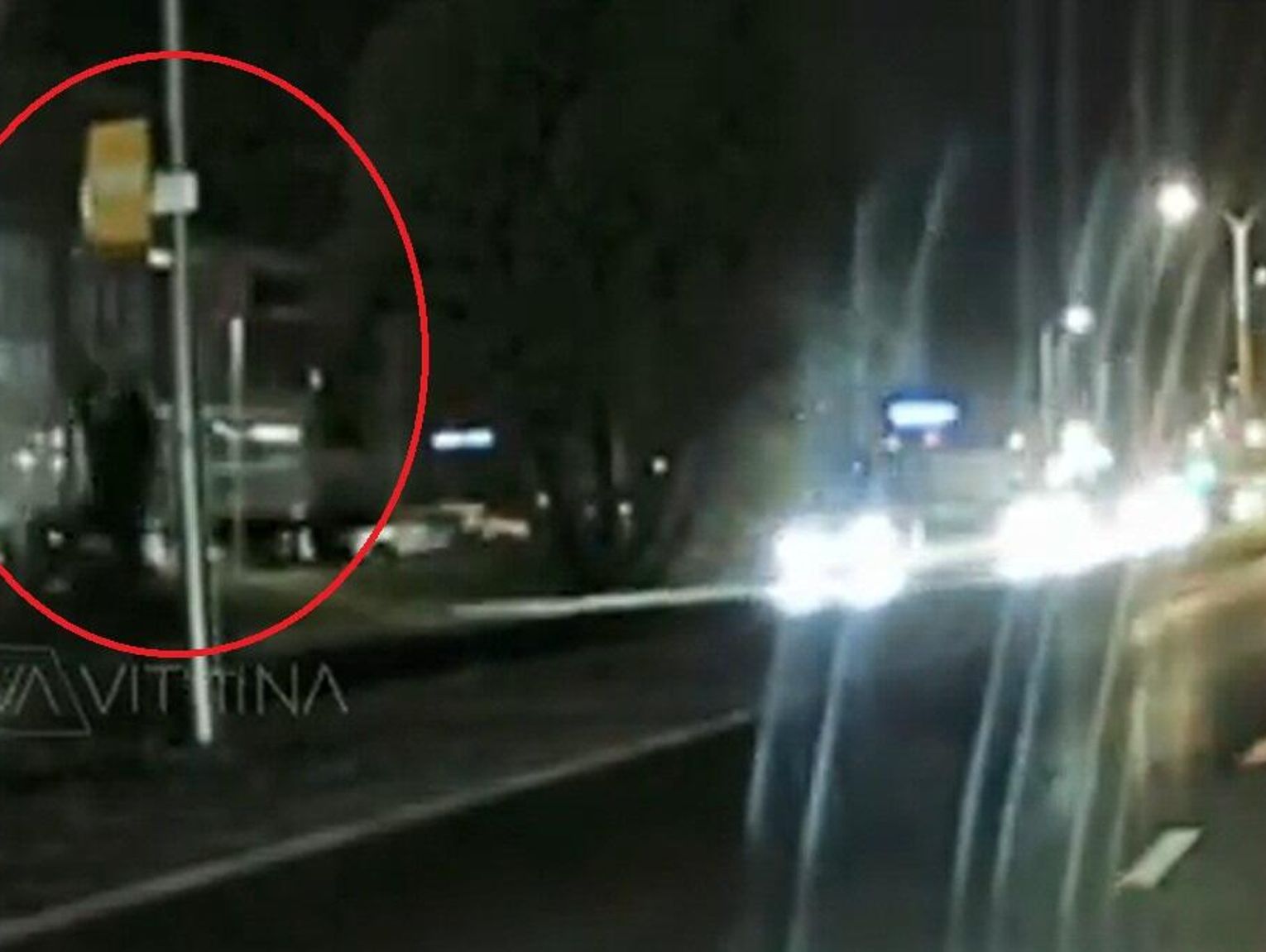 Siekiera i młotek. Fotoradar działał tylko dobę, bo ktoś go bardzo nie lubi [WIDEO]