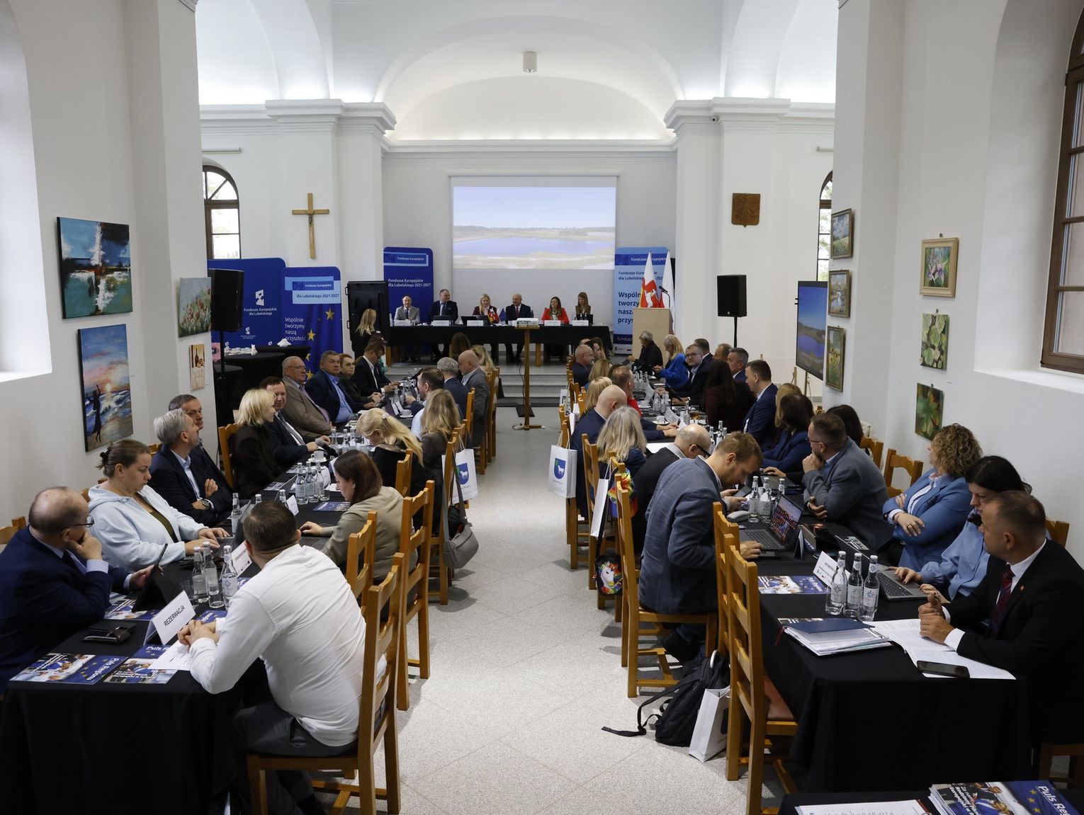 Środki unijne zmieniają powiat bialski. Komisja pod wrażeniem naszych inwestycji