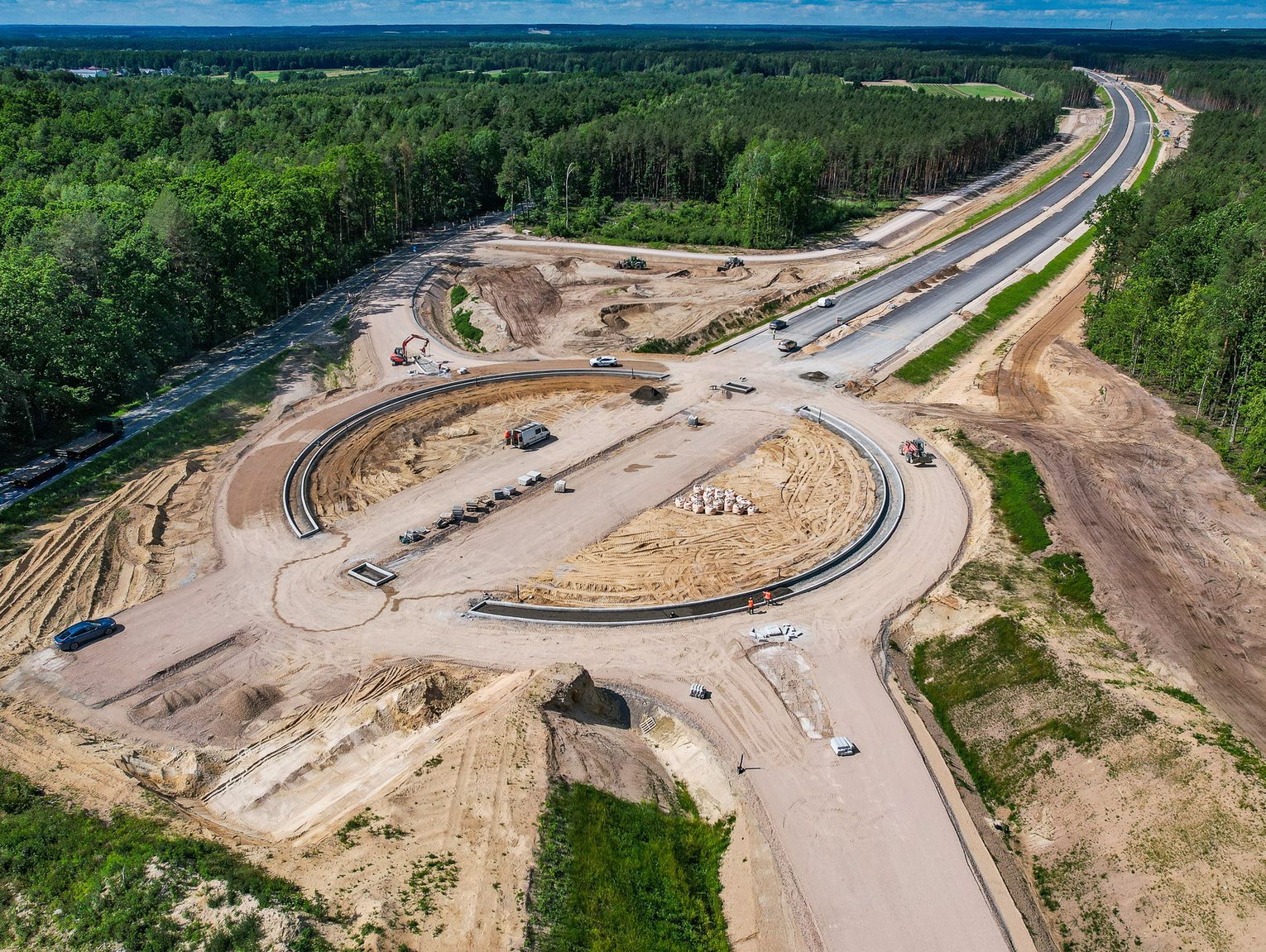 Tak powstaje S19. GDDKiA chwali się postępem prac [GALERIA ZDJĘĆ]