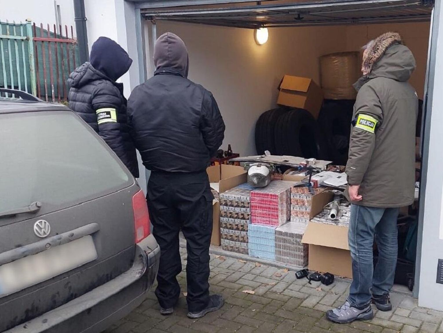 Te papierosy przyleciały balonami