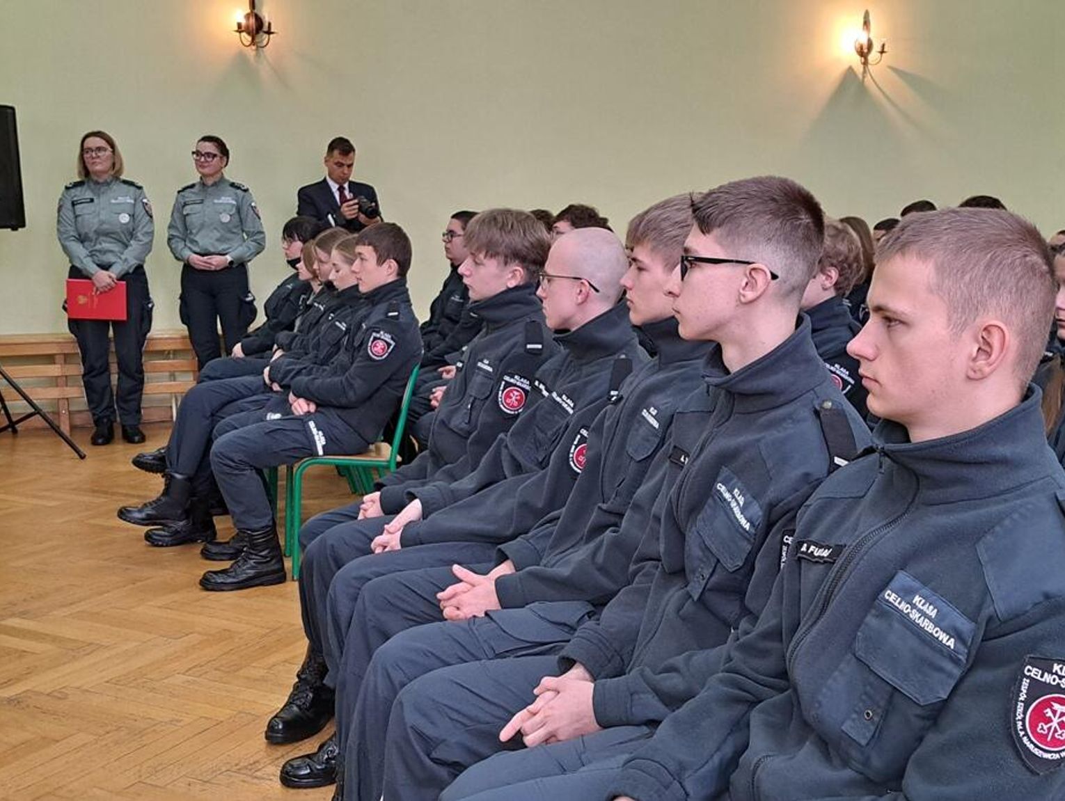 Uczniowie LO im. A. Naruszewicza spotkali się z wiceministrem