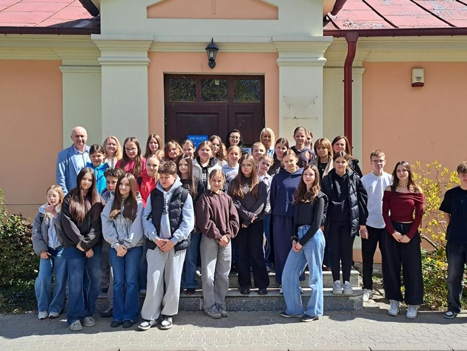 Uczniowie z Rzeczycy odwiedzili redakcję