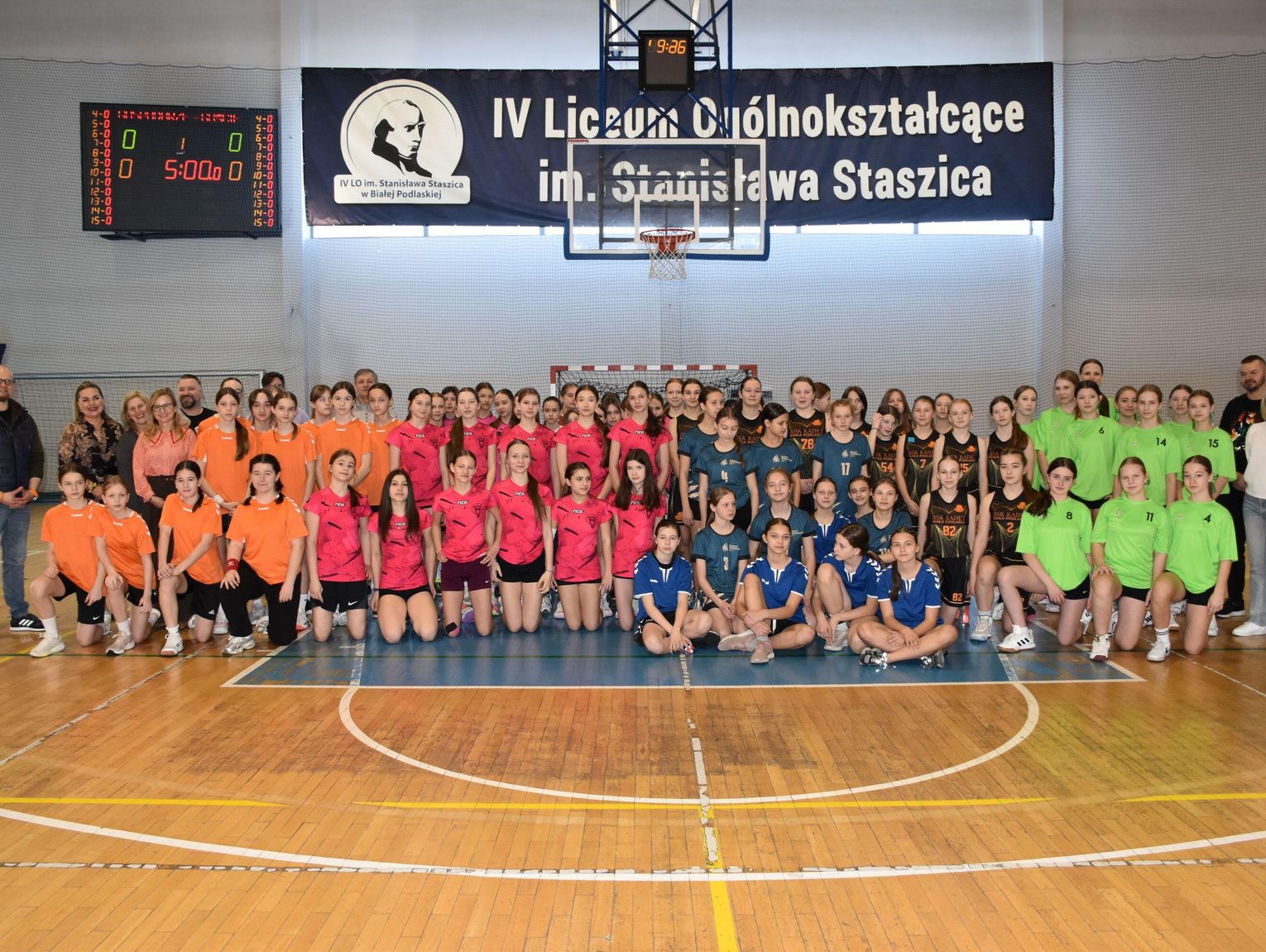 W kosza w Białej najlepiej grają uczennice SP 2