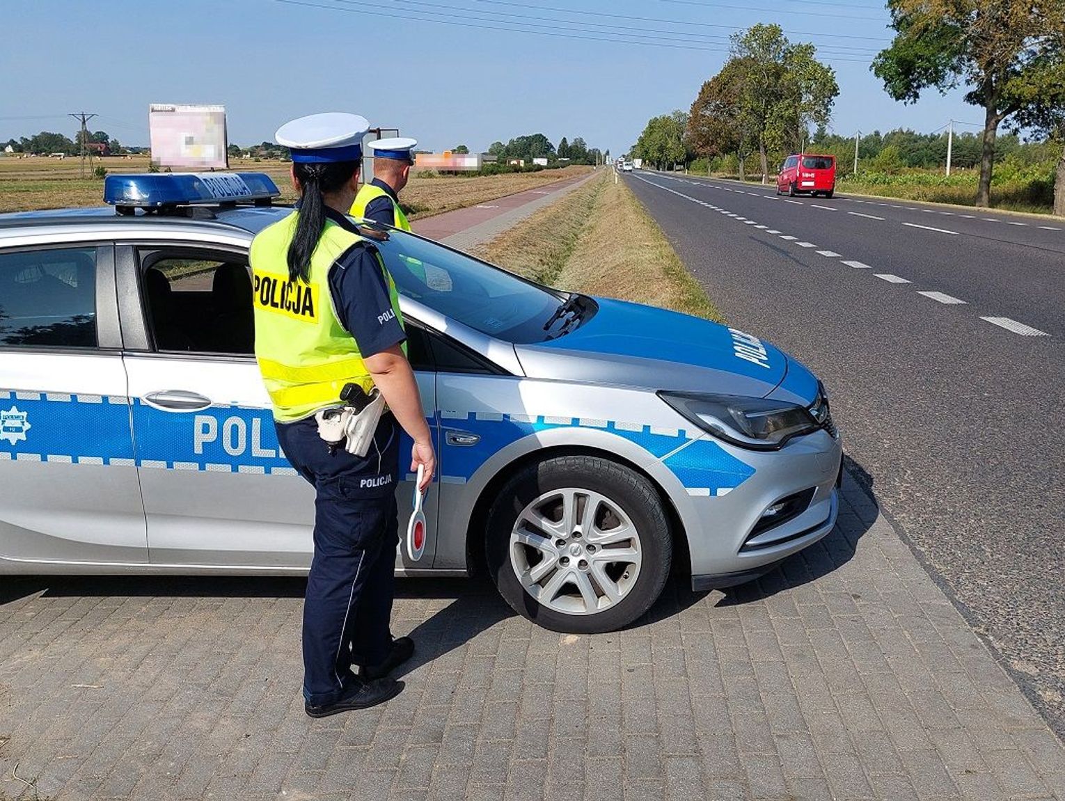 Więcej policji przy skrzyżowaniach. Akcja „Ustąp pierwszeństwa” na drogach powiatu bialskiego