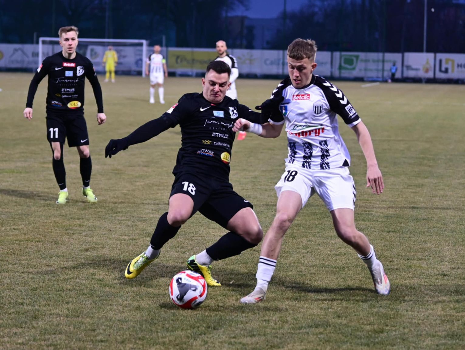 Wielki futbol przy Piłsudskiego - GALERIA