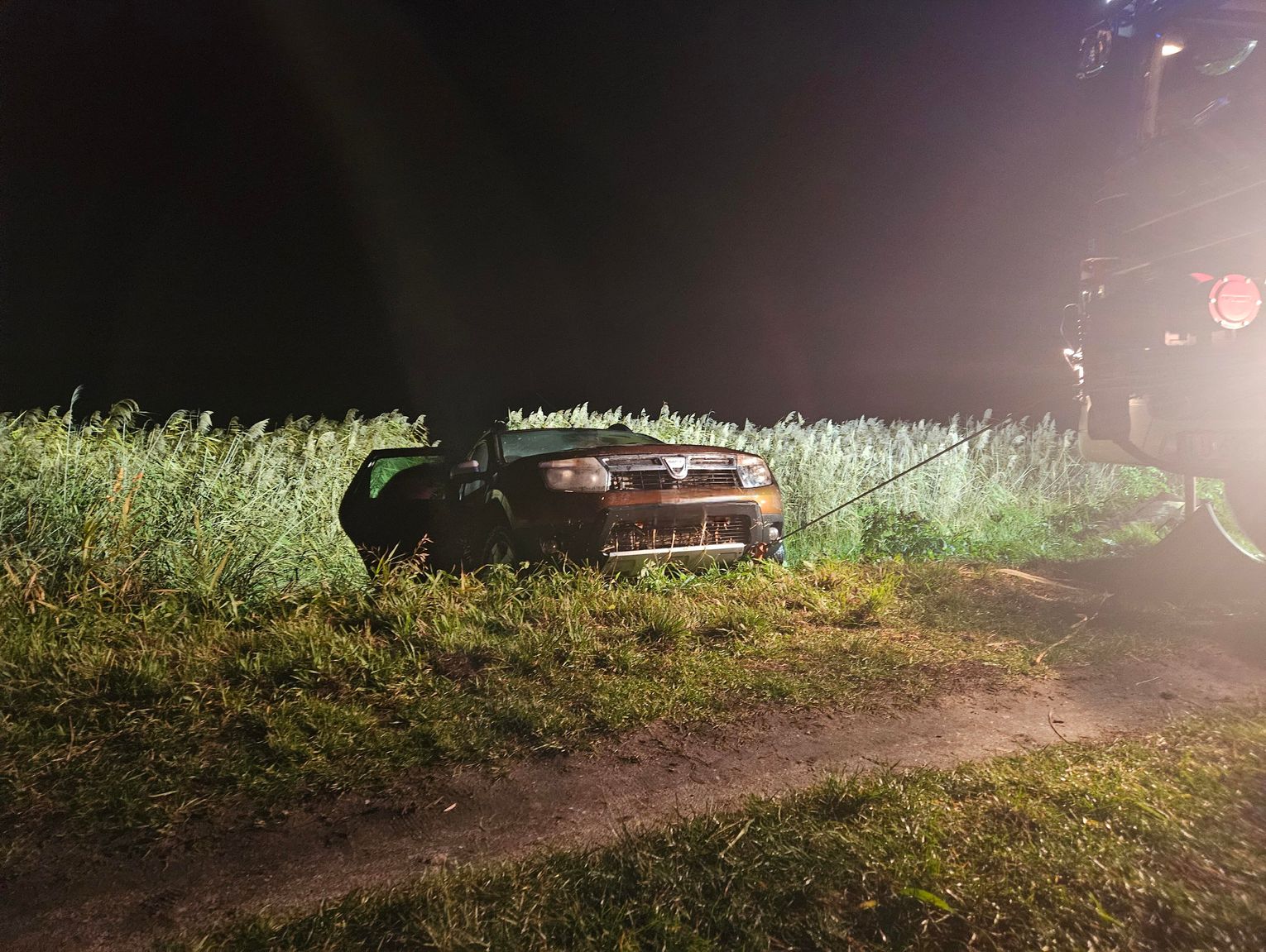 Witulin. Pijany wjechał do zalewu