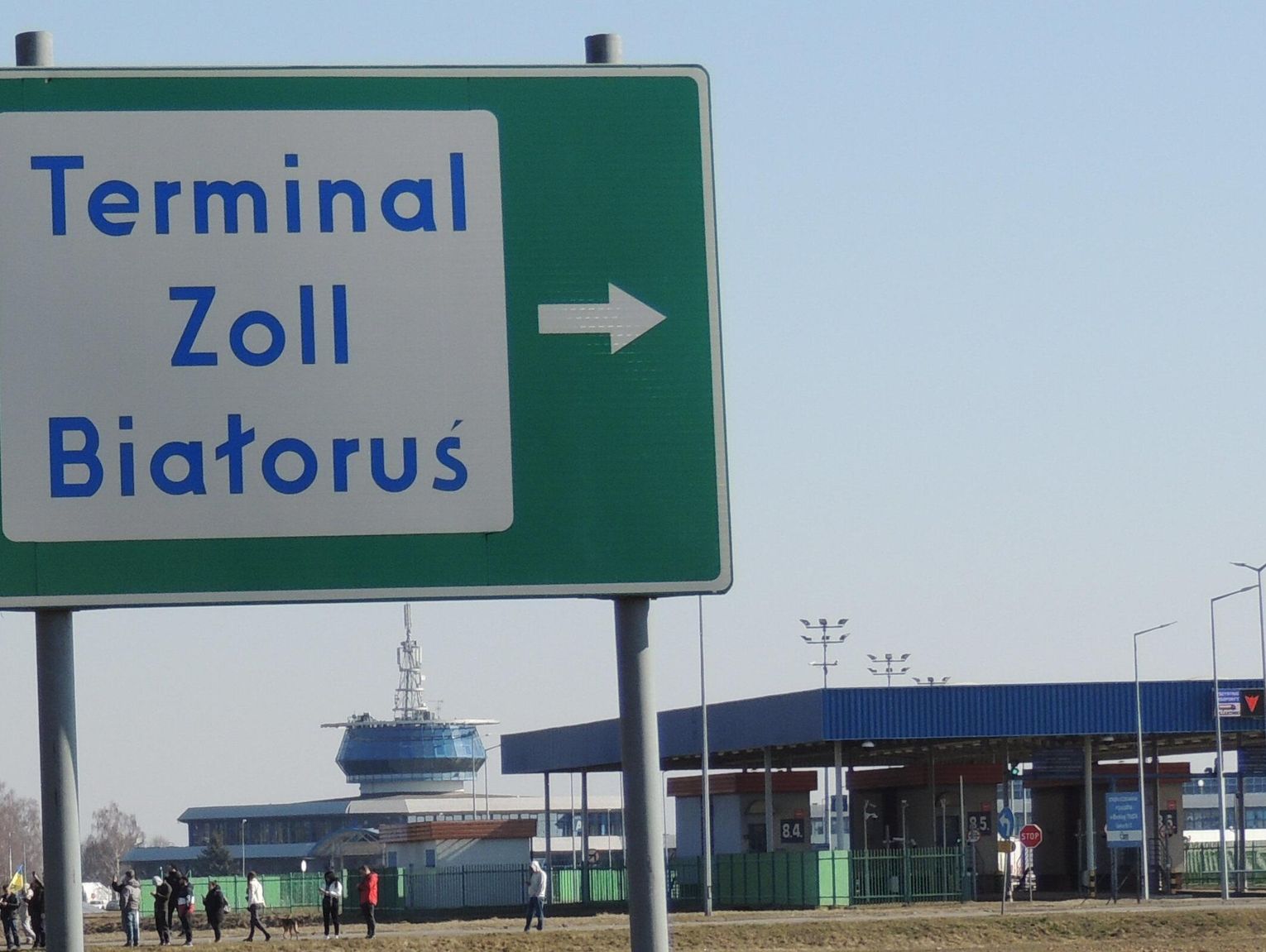 Wjechał na terminal, prowadząc ciężarówkę po pijaku