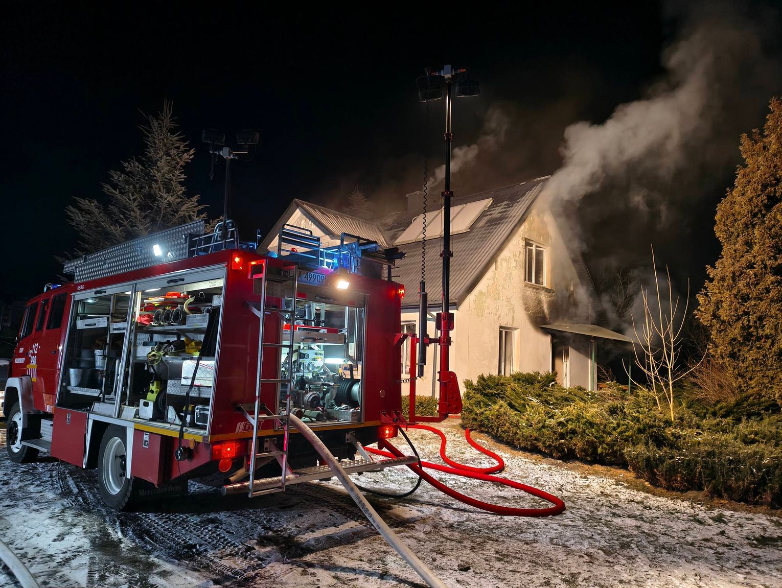 Lubelskie. Wybuch gazu w Zarzeczu. Dwie osoby ciężko ranne [ZDJĘCIA]