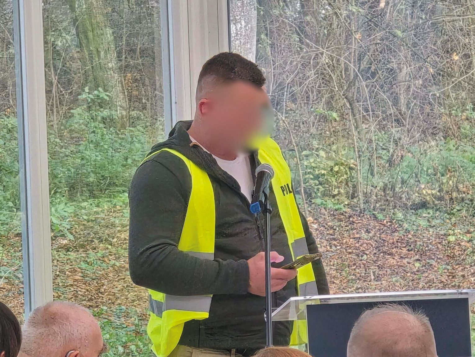 Wylał gnojowicę pod domem ministra