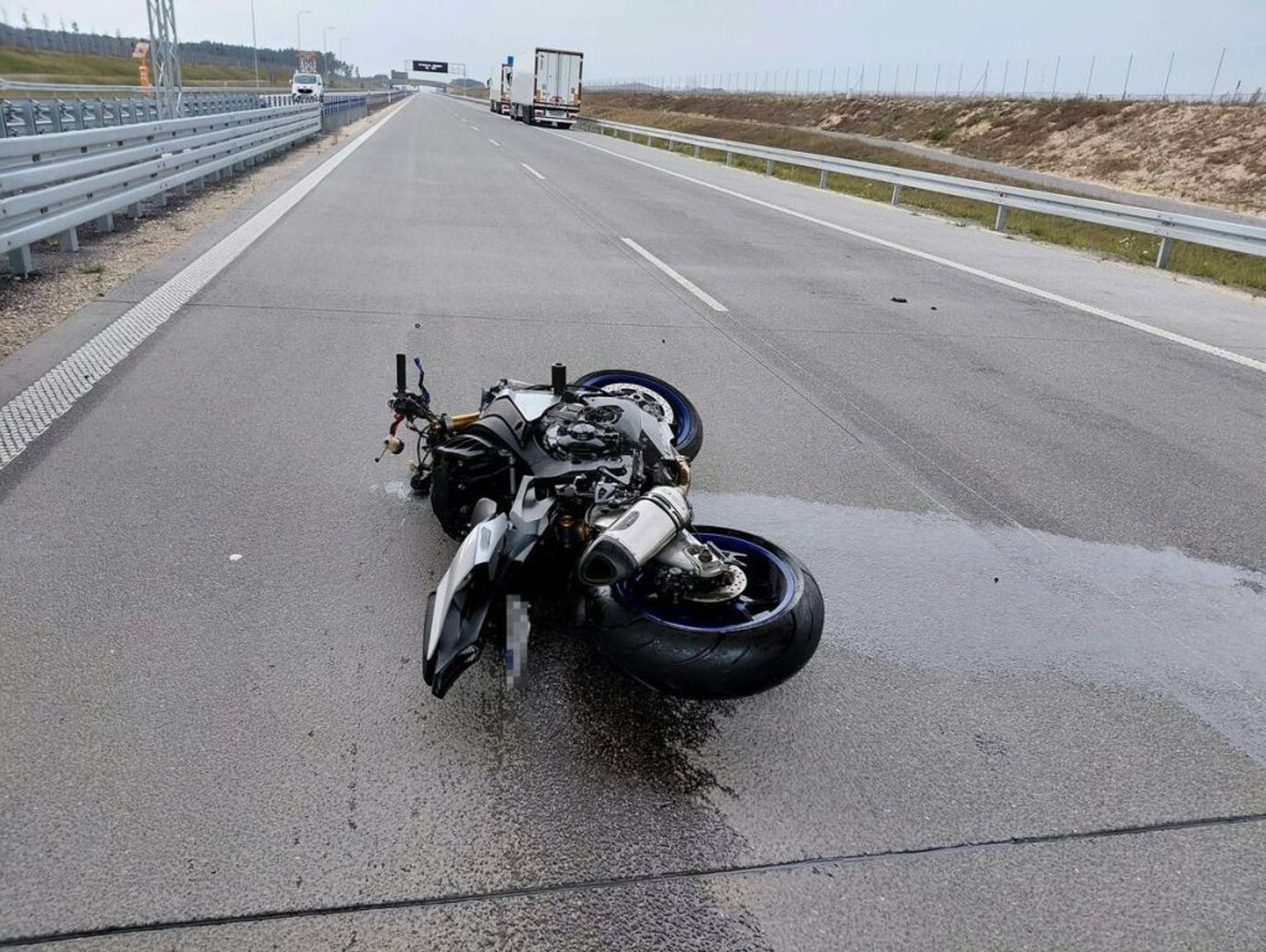 Wypadek na autostradzie. Motocyklista zginął na miejscu