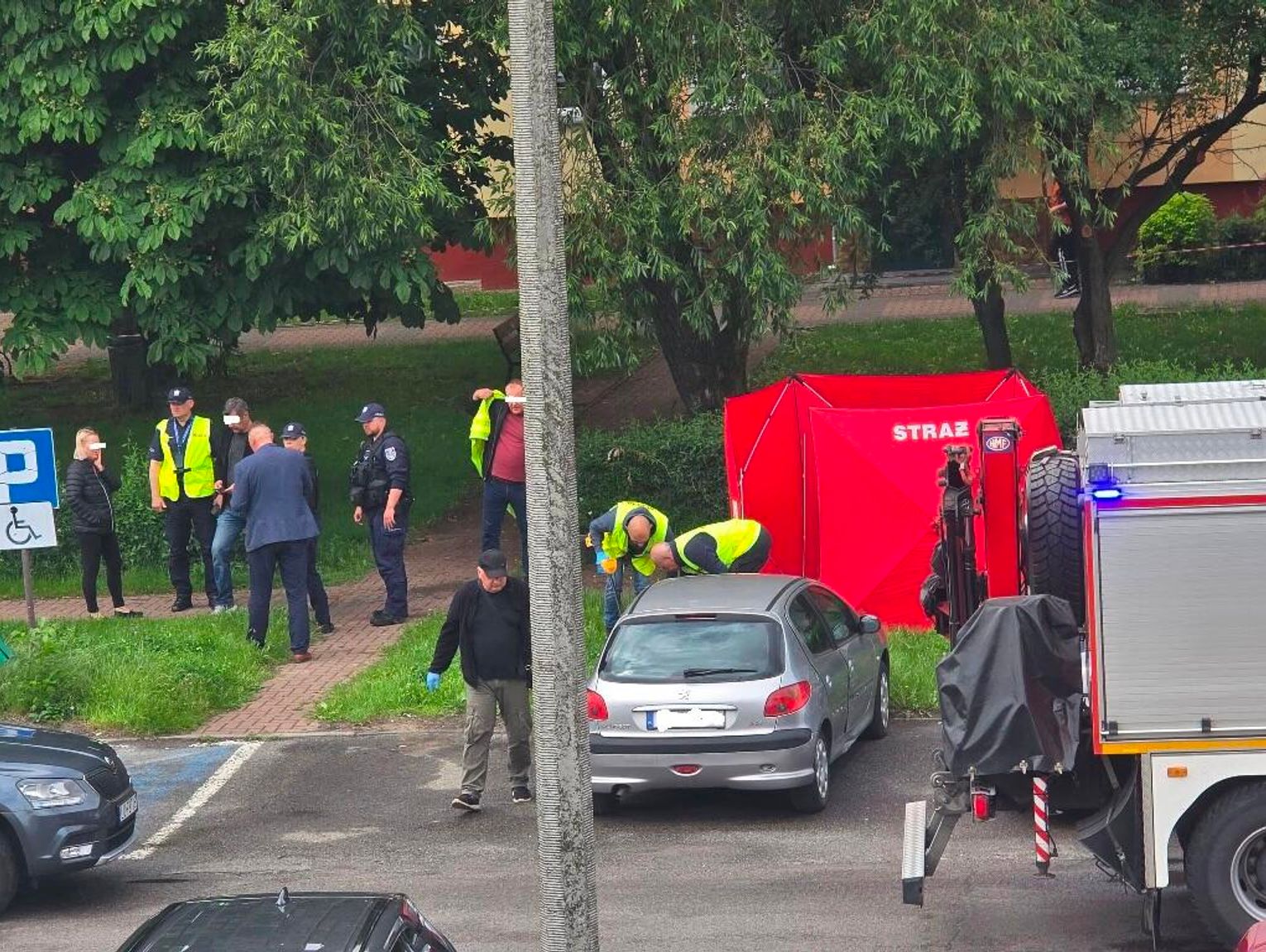 Z OSTATNIEJ CHWILI❗️Strzelanina na osiedlu Jagiellońskim. Prawdopodobnie jedna osoba nie żyje