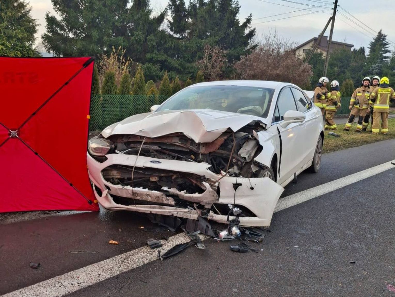 Lubelskie. Tragiczny wypadek w Wielączy. Na miejscu zginął mężczyzna [ZDJĘCIA]