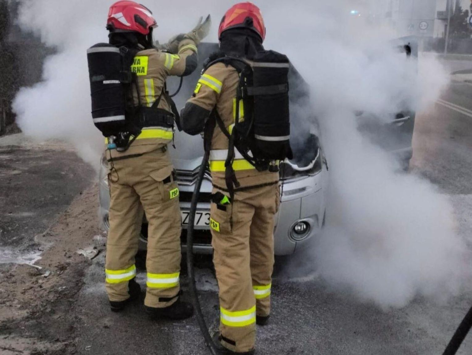 Lubelskie. Auto stanęło w ogniu