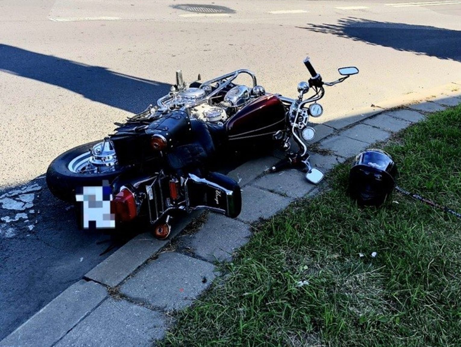 Zderzenie osobówki z motocyklem