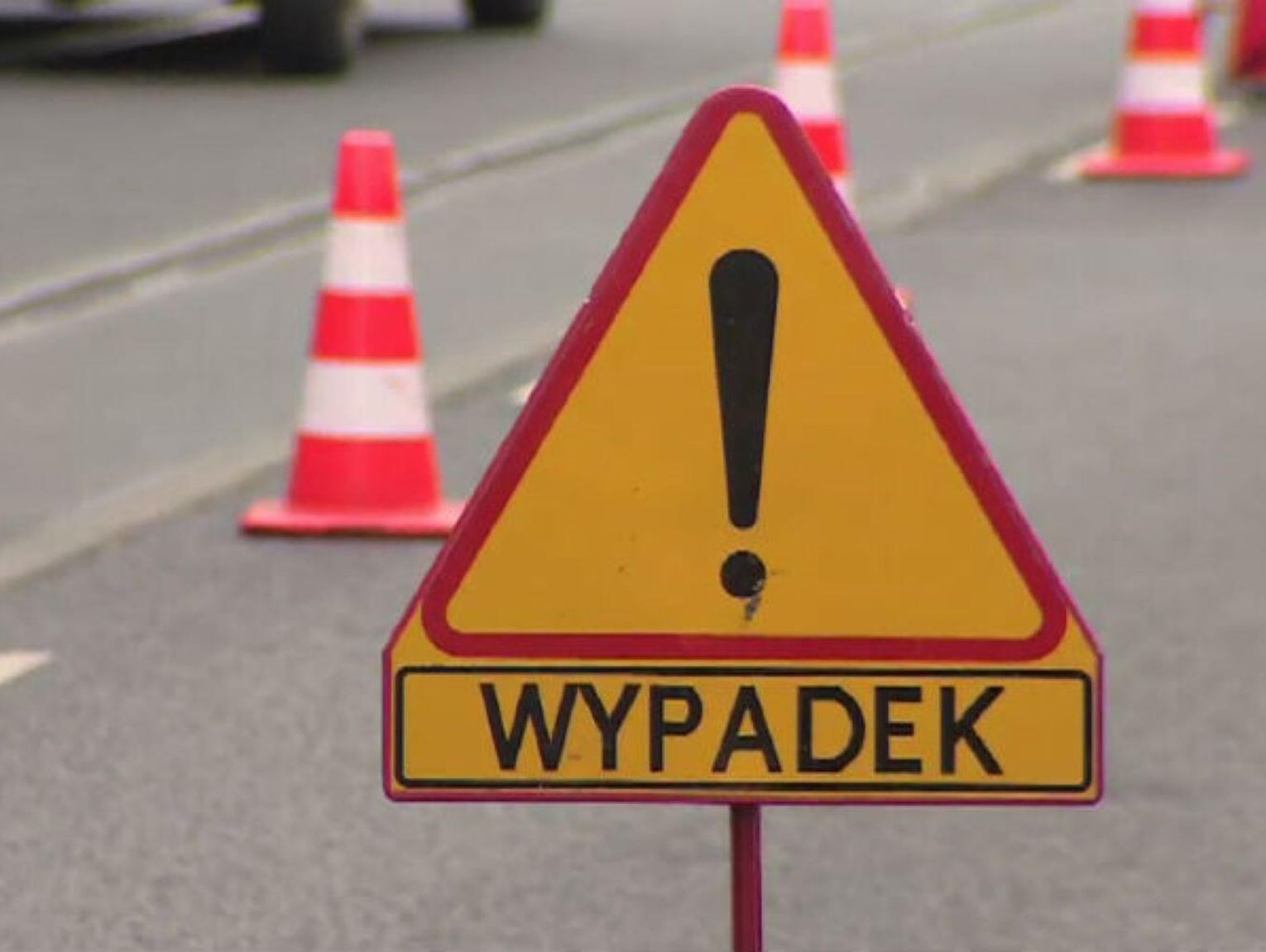 Zderzenie samochodu osobowego z ciężarówką na DK2. Utrudnienia w rejonie Styrzyńca
