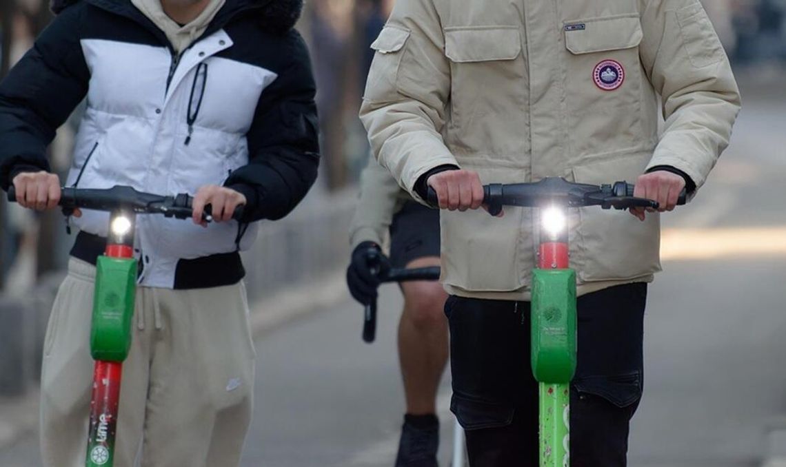 18-latek pędził hulajnogą jak szalony [FILM]