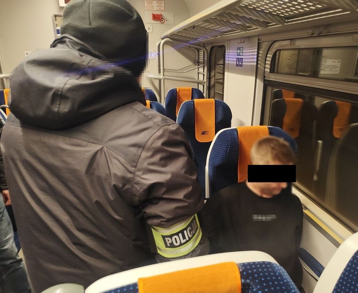 27-latek zatrzymany w pociągu relacji Warszawa–Terespol zatrzymany pociąg policja Warszawa Terespol Wisznice poszukiwany narkotyki Biała Podlaska