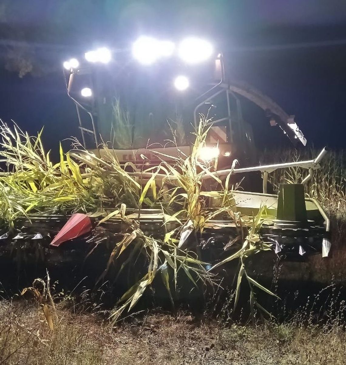 28-latek porażony prądem podczas prac polowych