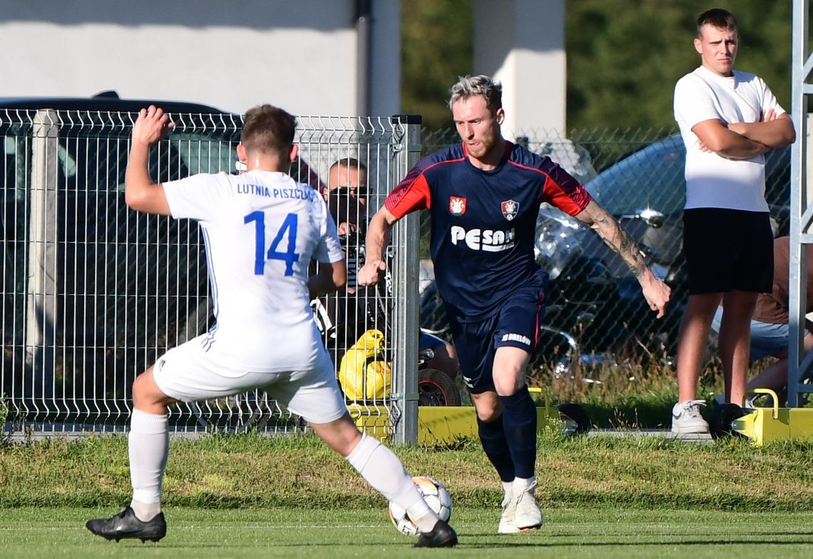 Adrian Hołownia najpopularniejszym zawodnikiem jesieni w klasie okręgowej