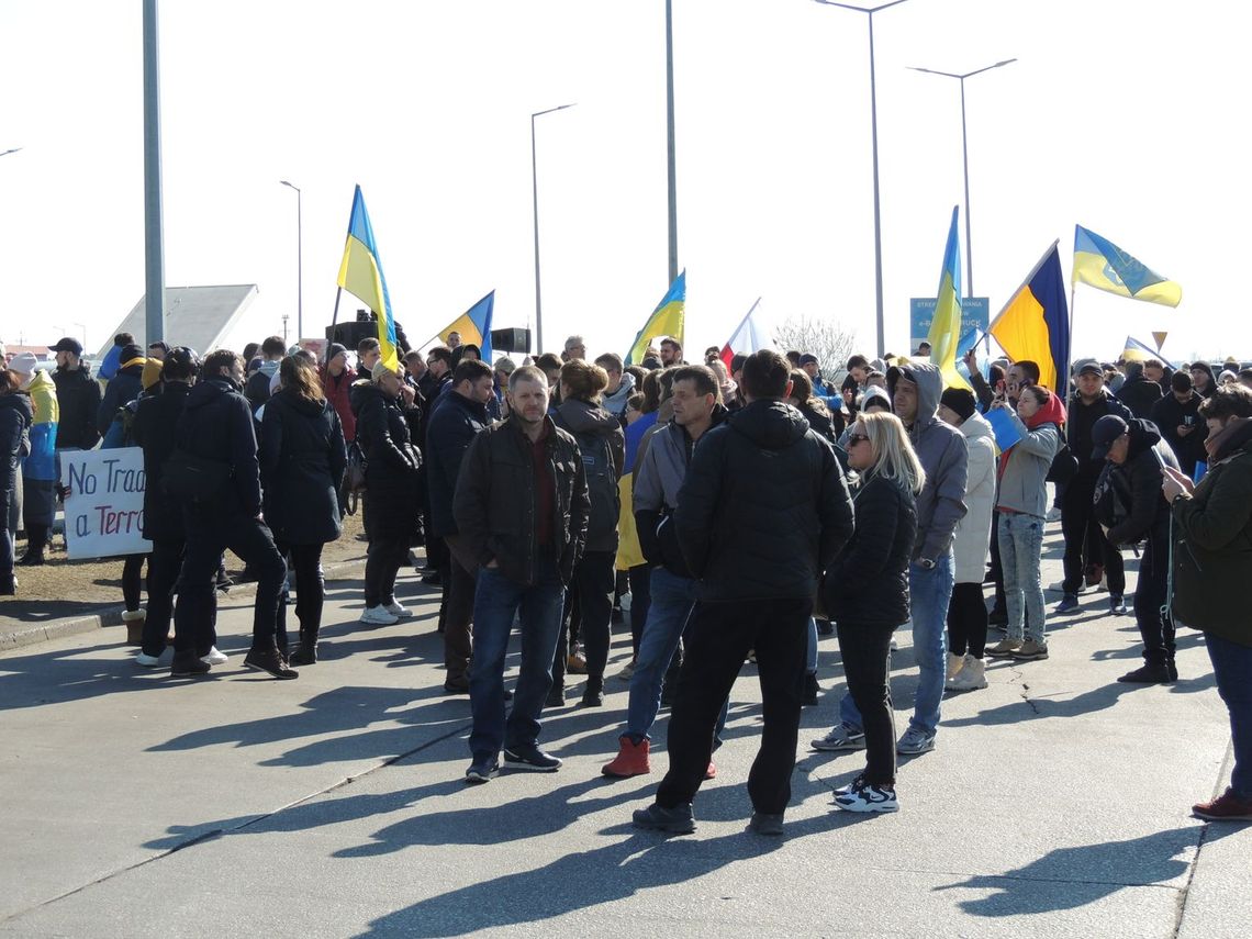 Aktywiści już na granicy. Kolejna blokada TIR-ów w Koroszczynie