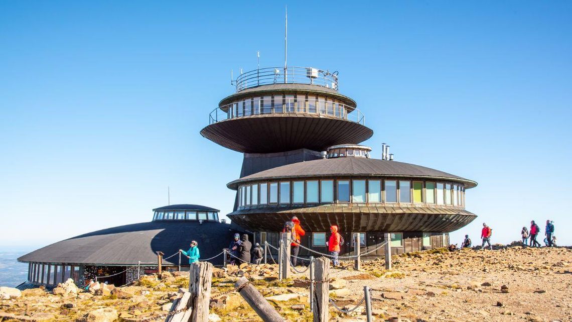 Bardzo zły sezon nad morzem i w górach. Przez drożyznę?