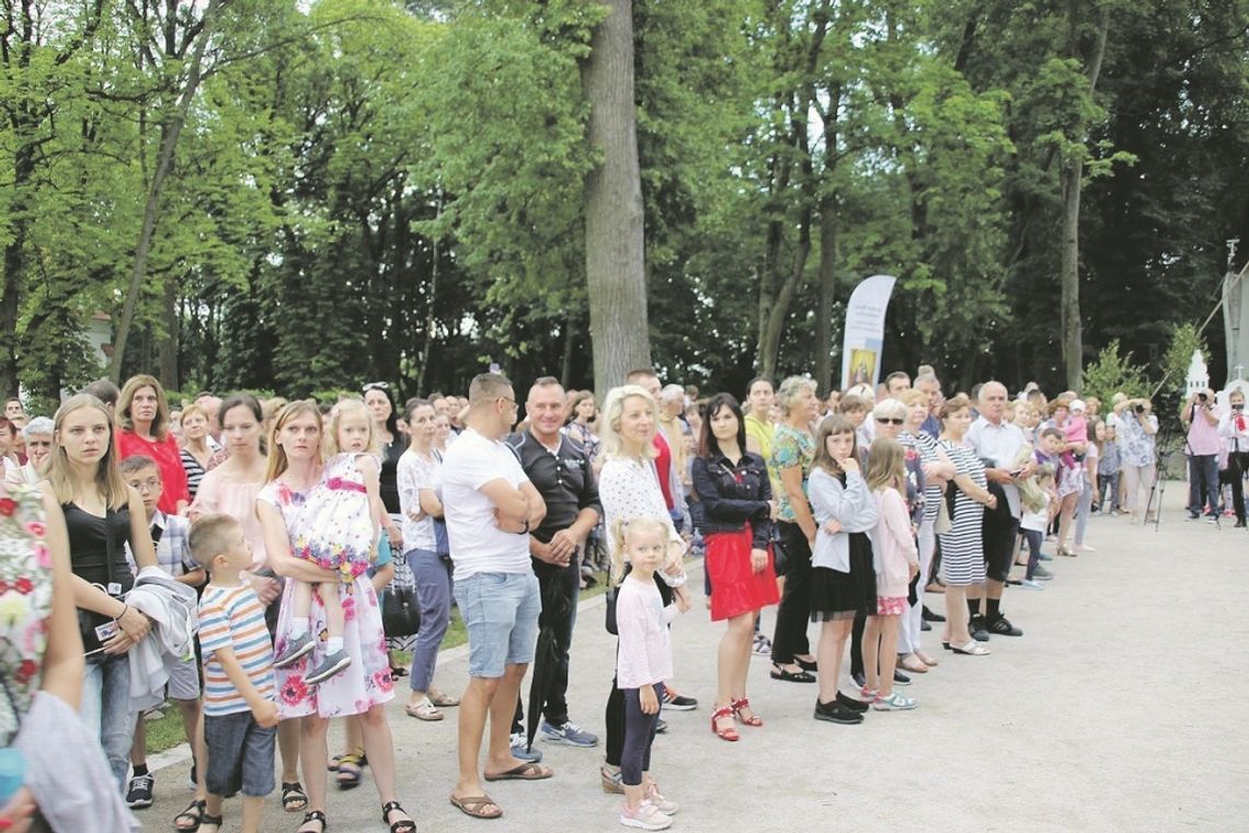 "Biała dla Jezusa". Tym razem wystąpi Magda Anioł z zespołem