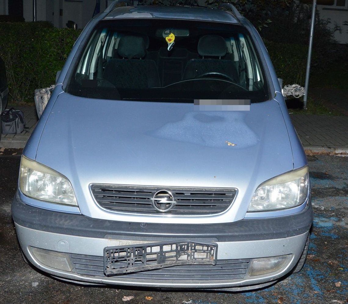 Biała Podlaska. Chciała zemścić się na byłym. Uszkodziła nie to auto [ZDJĘCIE]