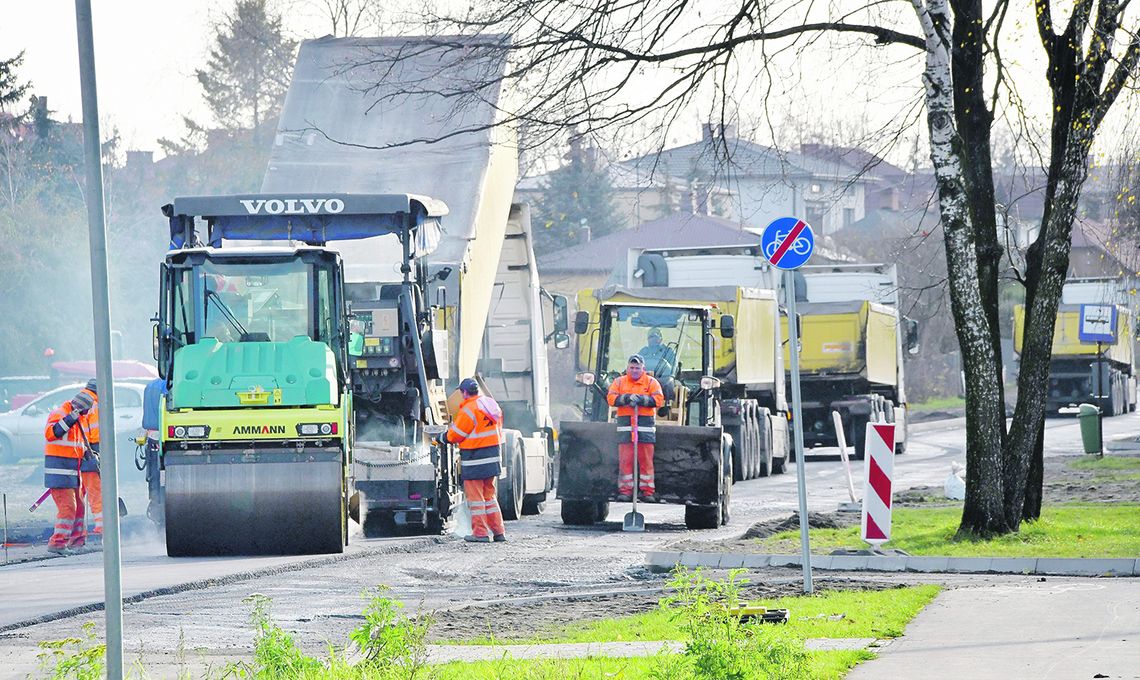 Biała Podlaska: Mieszkańcy osiedla pytają: Gdzie są chodniki? Biała Podlaska: Mieszkańcy osiedla pytają: Gdzie są chodniki?