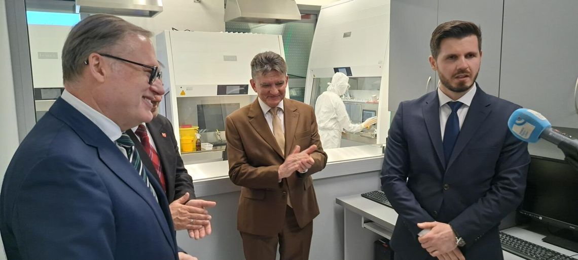 Biała Podlaska. Nowoczesny robot pomoże w przygotowaniu leków