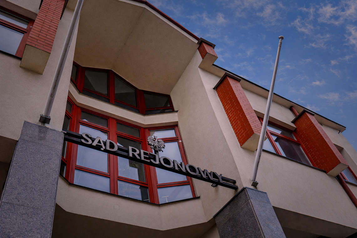 Biała Podlaska. Wyrok za wirtualne traktory. Oszust musi przekazać ponad 15 tys. zł Biała Podlaska. Wyrok za wirtualne traktory. Oszust musi przekazać ponad 15 tys. zł