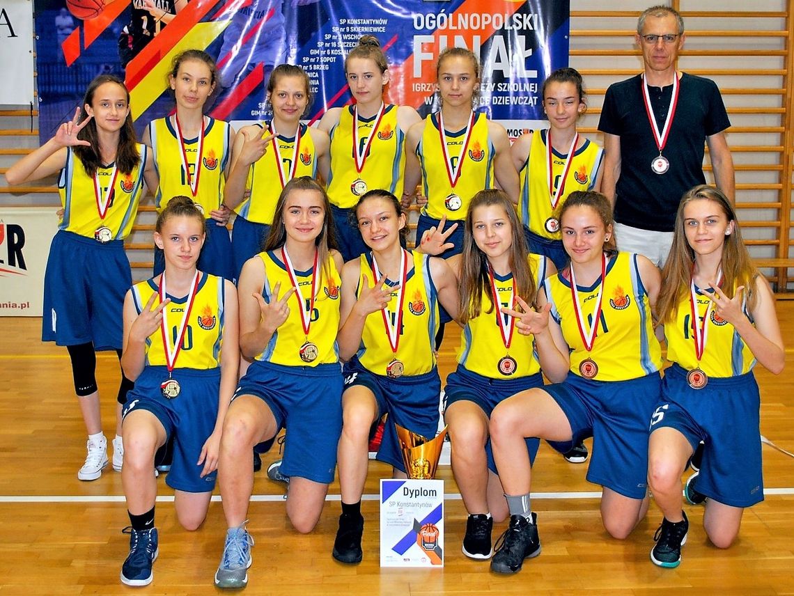 Brązowe medale dla koszykarek z Konstantynowa!