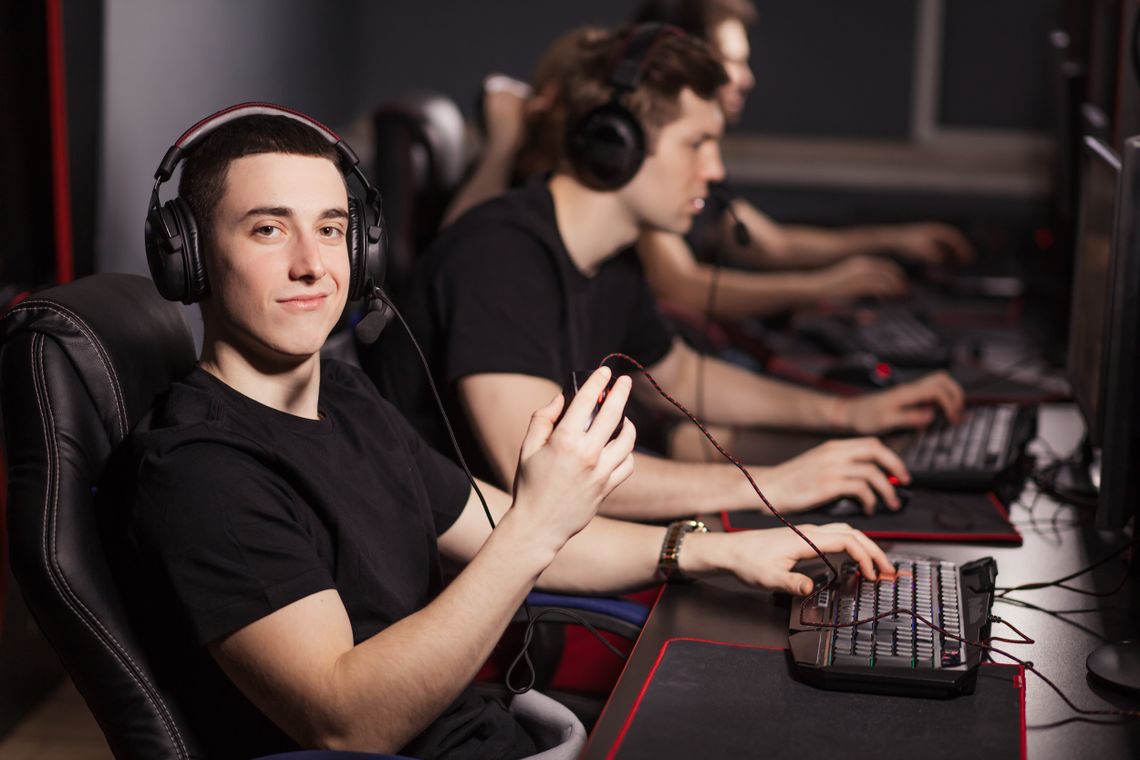 Bukmacher STS sponsorem polskiej transmisji Majora