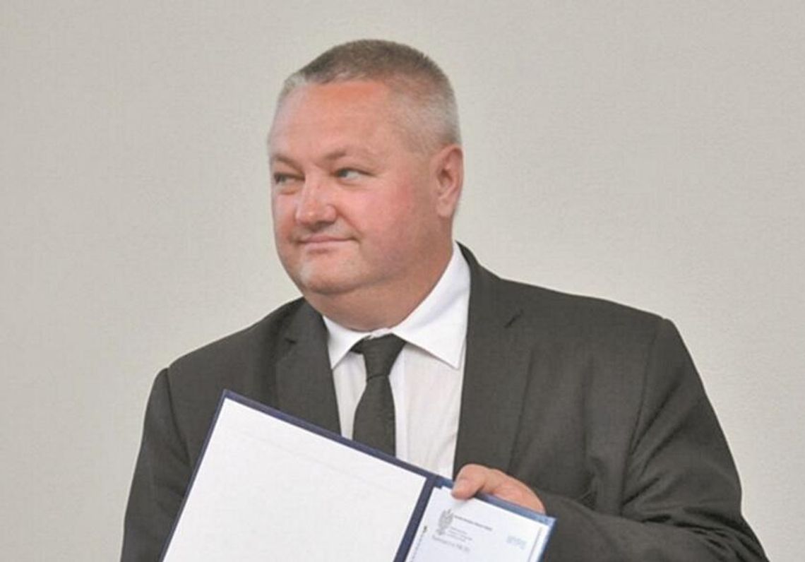 Były starosta będzie zarządzał miejską szkołą