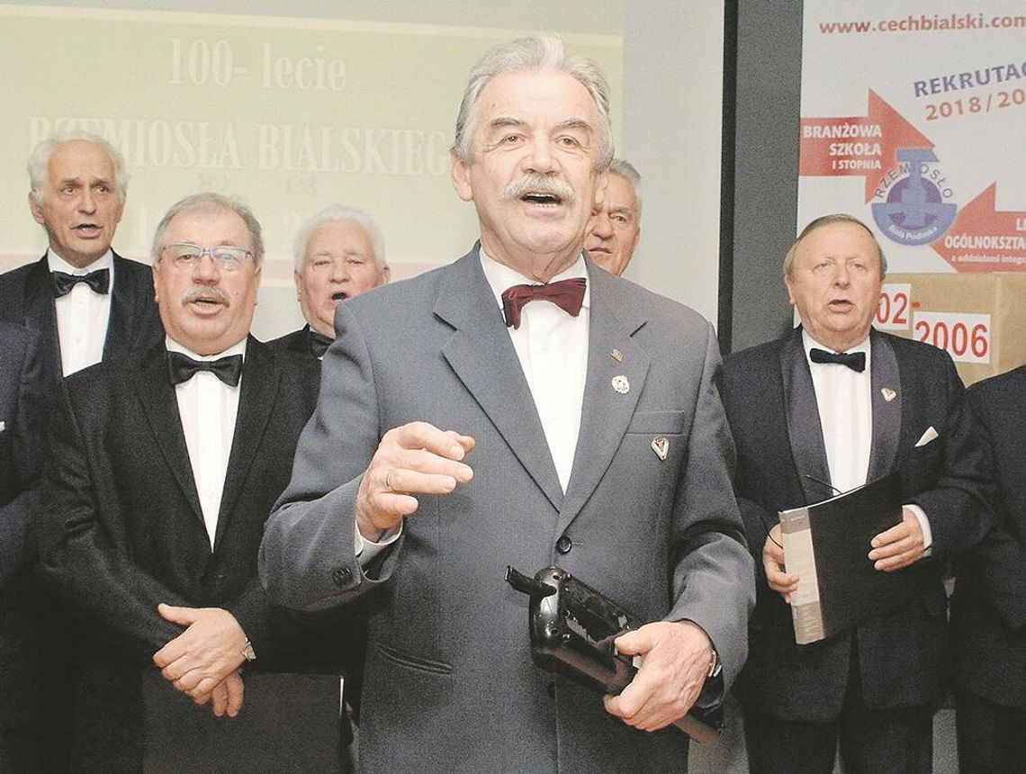 Chcą uhonorować wieloletniego dyrektora bialskiego liceum