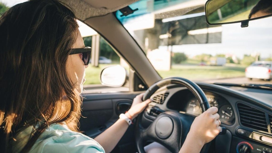 Chcesz jeździć jak najtaniej? Tankuj to paliwo