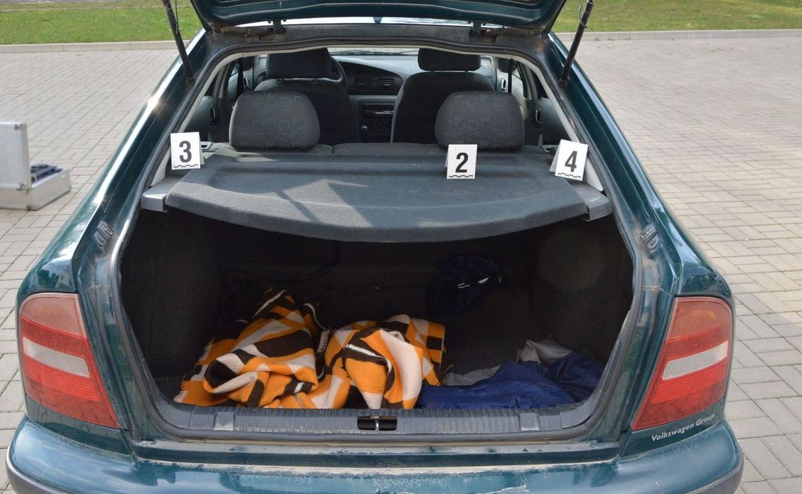 LUBELSKIE: Wepchnął do bagażnika dziewczynę i uprowadził. Czym mu się naraziła?