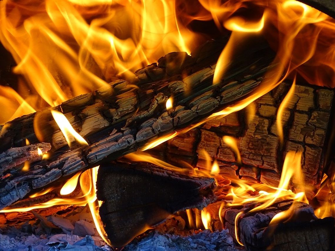 Co włożyć do kominka Co włożyć do kominka