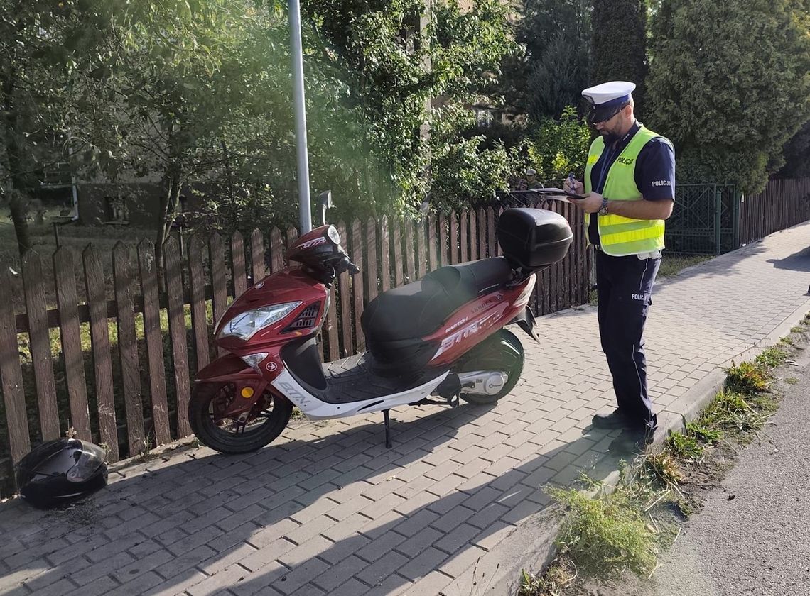 Cofając potrąciła motocyklistkę. 56-latka trafiła do szpitala Cofając potrąciła motocyklistkę. 56-latka trafiła do szpitala