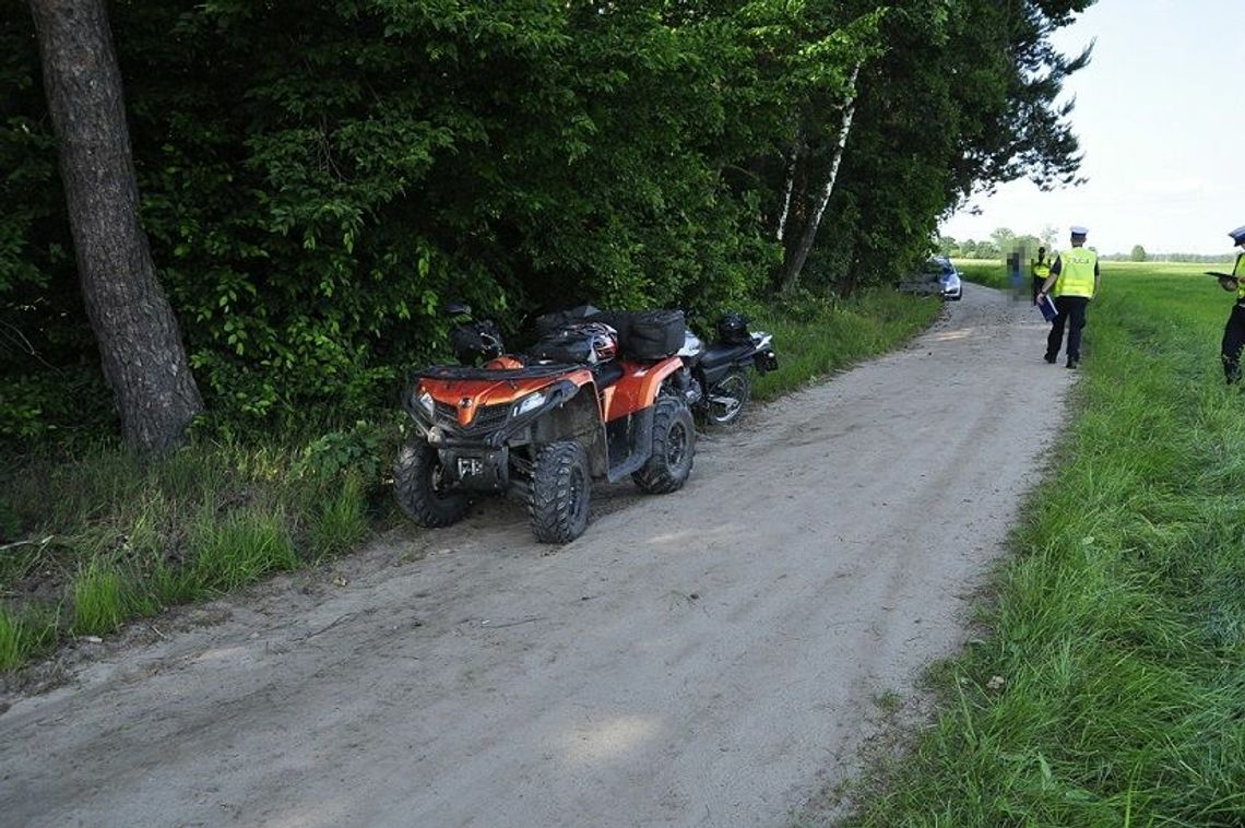 Czołowe zderzenie quada i motocykla. Jedna osoba w szpitalu