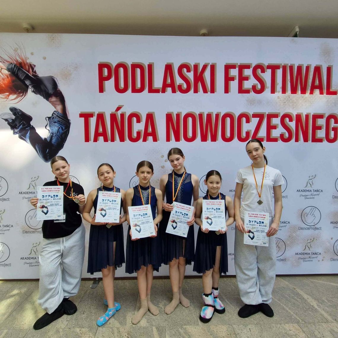 Deszcz medali dla tancerek z Białej Podlaskiej. Zdominowały turniej w Bielsku Podlaskim